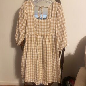 Beige Gingham Puff-Sleeve Dress